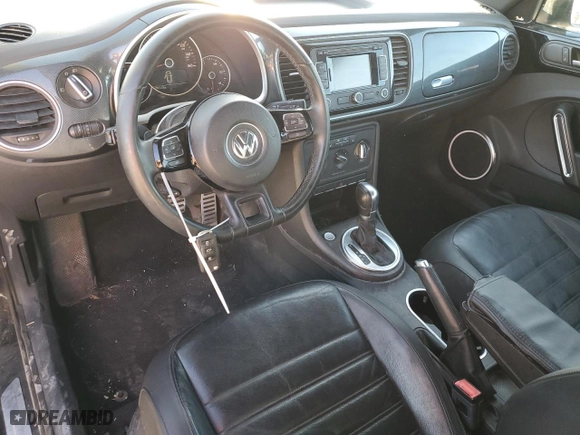 2012 Volkswagen Beetle 2.0T Turbo w/Sun/Sound PZEV with VIN 3VWVA7AT5CM628848, listed as a Copart auction lot 76992504 with 0 mi miles and Salvage Title. Bid and sale history available at carsss.com. Image 8.