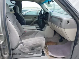 2002 GMC Yukon SLT z VIN 1GKEC13Z02R199471, wystawiony jako IAAI lot #42379318 z przebiegiem 212 157 mil mil oraz . Historia ofert i sprzedaży dostępna na DreamBid. Obrazek 5.
