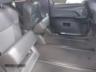 2024 Toyota Sienna XSE z VIN 5TDDSKFC3RS114626, wystawiony jako IAAI lot #40865635 z przebiegiem 45 974 mil mil oraz . Historia ofert i sprzedaży dostępna na DreamBid. Obrazek 8.