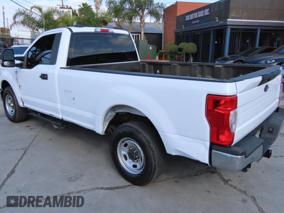 2022 Ford F-350 XL with VIN 1FTRF3A66NEG41366, listed as a Copart auction lot 63850985 with 34,356 mi miles and Salvage title. Bid and sale history available at DreamBid. Image 4.