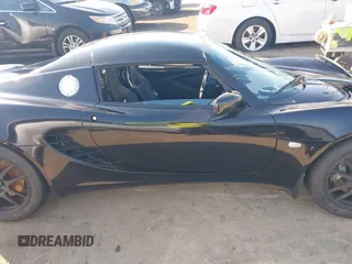 2007 Lotus Elise z VIN SCCPC11167HL32585, wystawiony jako IAAI lot #41438998 z przebiegiem Nie podano mil oraz . Historia ofert i sprzedaży dostępna na DreamBid. Obrazek 12.
