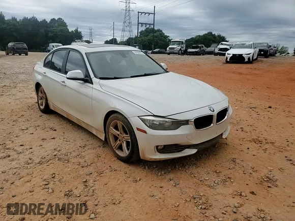 2012 BMW 3 Series 328i z VIN WBA3A5G54CNP18180, wystawiony jako Copart lot #57582075 z przebiegiem 133 036 mil mil oraz Szkoda całkowita • Salvage title. Historia ofert i sprzedaży dostępna na DreamBid. Obrazek 13.