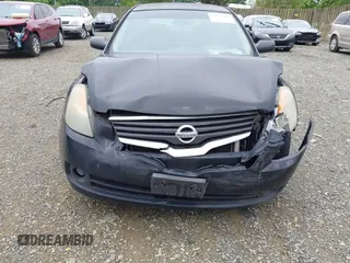 2009 Nissan Altima SL with VIN 1N4AL21E29N472255, listed as a IAAI auction lot 42054436 with 290,540 mi miles and . Bid and sale history available at carsss.com. Image 6.