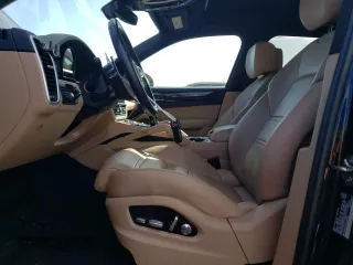 2021 Porsche Cayenne E-Hybrid with VIN WP1AE2AYXMDA24681, listed as a Copart auction lot 74823124 with 29,101 mi miles and Non repairable. Bid and sale history available at DreamBid. Image 7.