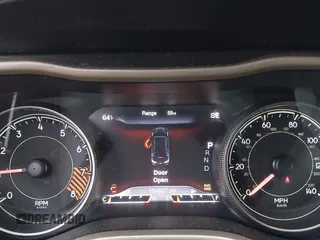 2014 Jeep Cherokee Limited с VIN 1C4PJMDS5EW282557, выставлен на аукционе IAAI как лот 42282478 с пробегом 154 867 миль миль и . История ставок и продаж доступна на DreamBid. Изображение 7.