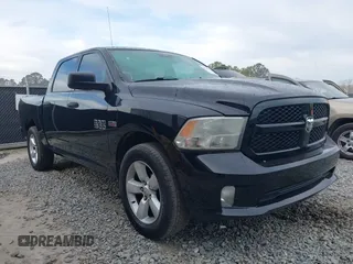 2013 Ram 1500 Express z VIN 1C6RR6KT2DS664261, wystawiony jako IAAI lot #41714827 z przebiegiem 191 402 mil mil oraz . Historia ofert i sprzedaży dostępna na DreamBid. Obrazek 1.