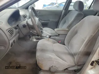 2002 Mitsubishi Galant ES z VIN 4A3AA46G12E074382, wystawiony jako Copart lot #55749215 z przebiegiem 153 639 mil mil oraz Szkody całkowita. Historia ofert i sprzedaży dostępna na DreamBid. Obrazek 7.