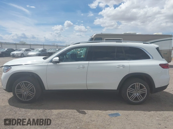2025 Mercedes-Benz GLS 450 with VIN 4JGFF5KE3SB402662, listed as a IAAI auction lot 42047355 with 2,879 mi miles and . Bid and sale history available at DreamBid. Image 14.