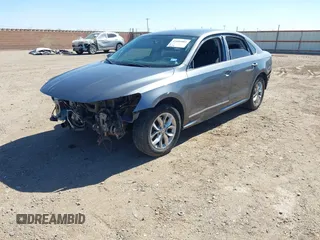 2017 Volkswagen Passat S z VIN 1VWAT7A39HC071640, wystawiony jako IAAI lot #41686081 z przebiegiem 136 638 mil mil oraz . Historia ofert i sprzedaży dostępna na DreamBid. Obrazek 2.
