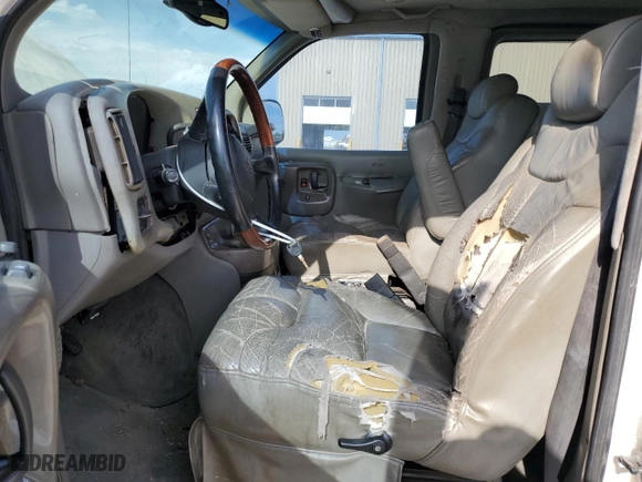 2001 Chevrolet Express Cargo Van YF7 Upfitter with VIN 1GBFG15RX11238330, listed as a Copart auction lot 50804885 with 212,392 mi miles and Clean Title. Bid and sale history available at carsss.com. Image 7.