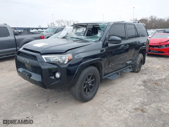 2020 Toyota 4Runner SR5 with VIN JTEBU5JRXL5787288, listed as a IAAI auction lot 41744998 with 92,062 mi miles. Bid and sale history available at carsss.com. Image 17.