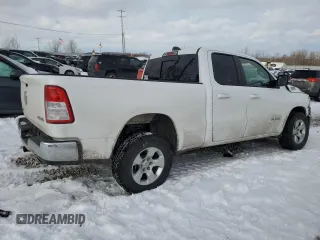 2021 Ram 1500 Big Horn with VIN 1C6SRFBT5MN786712, listed as a Copart auction lot 42678225 with 0 mi miles and Clean Title. Bid and sale history available at carsss.com. Image 3.