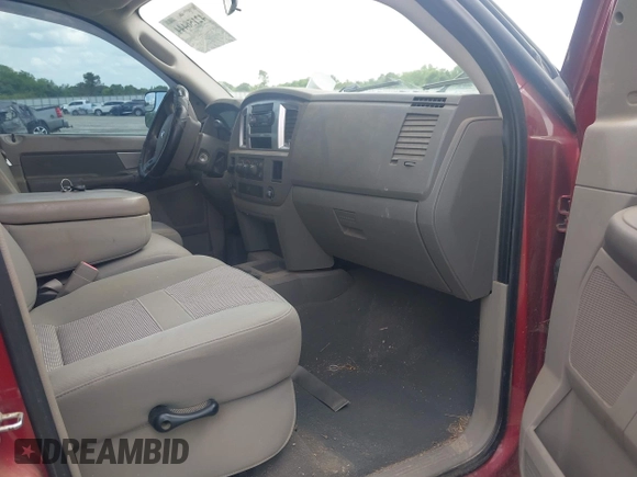 2008 Dodge 1500 SLT z VIN 3D7KR19D38G126652, wystawiony jako IAAI lot #42156444 z przebiegiem 212 884 mil mil oraz . Historia ofert i sprzedaży dostępna na DreamBid. Obrazek 5.