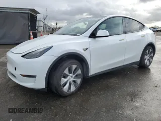 2023 Tesla Model Y Long Range z VIN 7SAYGAEE5PF743079, wystawiony jako Copart lot #45570655 z przebiegiem 46 145 mil mil oraz Szkoda całkowita • Salvage title. Historia ofert i sprzedaży dostępna na DreamBid. Obrazek 1.