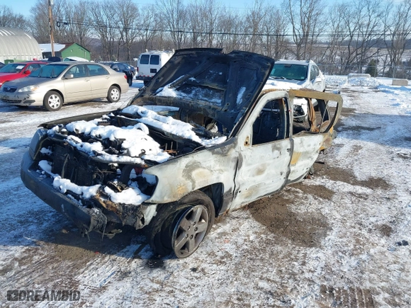 2004 Jeep Grand Cherokee Limited with VIN 1J8GW58J94C380749, listed as a IAAI auction lot 41403287 with 1 mi miles. Bid and sale history available at carsss.com. Image 16.