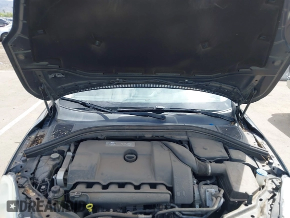 2010 Volvo XC60 3.0T with VIN YV4992DZ8A2120326, listed as a IAAI auction lot 42020822 with 51,911 mi miles. Bid and sale history available at carsss.com. Image 10.