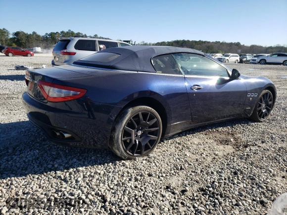 2011 Maserati GranTurismo Convertible with VIN ZAM45KMA9B0054803, listed as a Copart auction lot 48870465 with 77,136 mi miles and Salvage Title. Bid and sale history available at carsss.com. Image 3.