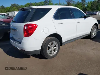2011 Chevrolet Equinox LS with VIN 2CNALBEC1B6235054, listed as a IAAI auction lot 42138720 with 223,708 mi miles. Bid and sale history available at carsss.com. Image 4.