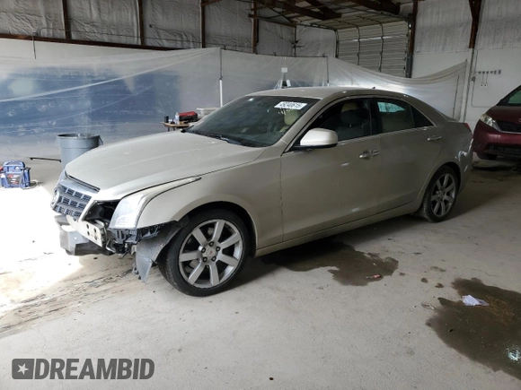 2014 Cadillac ATS Standard RWD z VIN 1G6AA5RA2E0101299, wystawiony jako Copart lot #49240615 z przebiegiem 165 498 mil mil oraz Szkody całkowita. Historia ofert i sprzedaży dostępna na DreamBid. Obrazek 1.