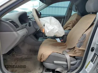 2005 Toyota Camry STD z VIN 4T1BE32K85U386267, wystawiony jako Copart lot #59219615 z przebiegiem 171 844 mil mil oraz Szkoda całkowita • Salvage title. Historia ofert i sprzedaży dostępna na DreamBid. Obrazek 7.