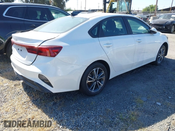 2022 Kia Forte LXS with VIN 3KPF24AD1NE474373, listed as a IAAI auction lot 41138637 with 40,651 mi miles and . Bid and sale history available at DreamBid. Image 4.