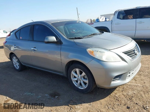 2014 Nissan Versa SV with VIN 3N1CN7AP0EL841381, listed as a IAAI auction lot 42016744 with 137,699 mi miles. Bid and sale history available at carsss.com. Image 1.