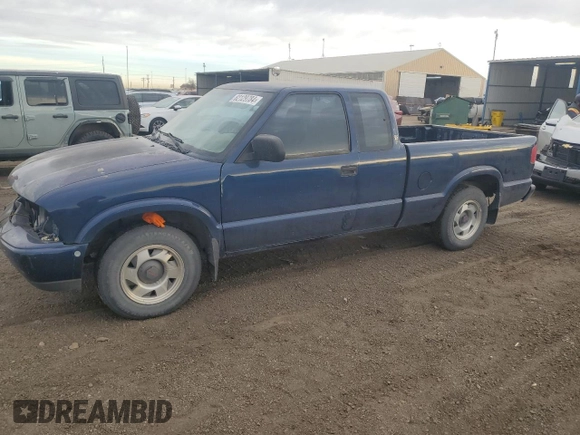2000 GMC Sonoma SLS w/1SF Pkg with VIN 1GTCS1959Y8212162, listed as a Copart auction lot 82129784 with 149,063 mi miles and Salvage Title. Bid and sale history available at carsss.com. Image 1.