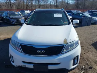 2014 Kia Sorento EX with VIN 5XYKUDA73EG481900, listed as a IAAI auction lot 41709755 with 170,551 mi miles. Bid and sale history available at carsss.com. Image 12.