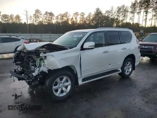 2014 Lexus GX 460 Luxury z VIN JTJJM7FX6E5072009, wystawiony jako Copart lot #87294334 z przebiegiem 87 947 mil mil oraz Szkody całkowita. Historia ofert i sprzedaży dostępna na DreamBid. Obrazek 1.