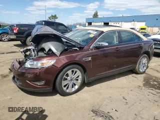2010 Ford Taurus Limited z VIN 1FAHP2FW4AG153937, wystawiony jako Copart lot #52827605 z przebiegiem 149 998 mil mil oraz Czysty tytuł • Clean title. Historia ofert i sprzedaży dostępna na DreamBid. Obrazek 1.