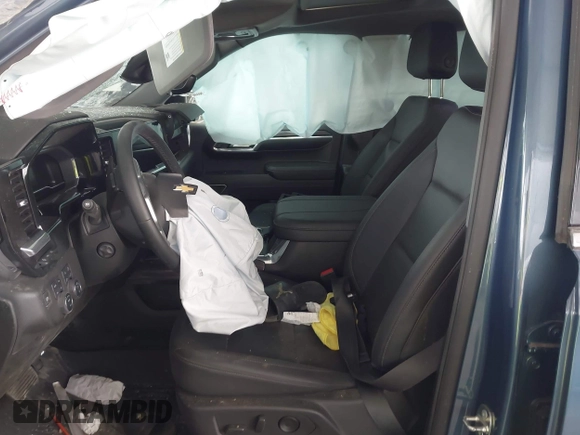 2024 Chevrolet Silverado 1500 LTZ with VIN 1GCUDGEL8RZ305935, listed as a IAAI auction lot 41946168 with 17,699 mi miles and . Bid and sale history available at DreamBid. Image 5.
