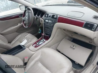 2003 Lexus ES with VIN JTHBF30G430145339, listed as a IAAI auction lot 41866603 with Not Provided miles. Bid and sale history available at carsss.com. Image 5.
