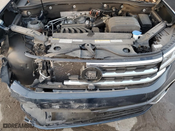 2021 Volkswagen Atlas Cross Sport 3.6L V6 SEL Premium R-Line with VIN 1V2FE2CA8MC238600, listed as a Copart auction lot 84416164 with 41,719 mi miles and Salvage Title. Bid and sale history available at carsss.com. Image 12.