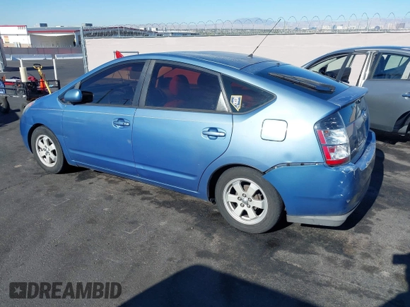 2004 Toyota Prius with VIN JTDKB22U640112757, listed as a IAAI auction lot 42145750 with 181,310 mi miles and . Bid and sale history available at DreamBid. Image 3.