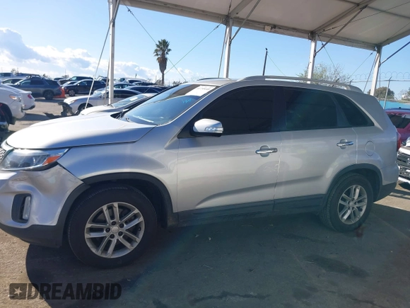 2014 Kia Sorento LX with VIN 5XYKT3A65EG434405, listed as a IAAI auction lot 41755440 with 154,019 mi miles. Bid and sale history available at carsss.com. Image 14.