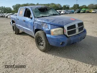 2007 Dodge Dakota SLT with VIN 1D7HW48P37S228475, listed as a Copart auction lot 73097054 with 188,615 mi miles and Salvage Title. Bid and sale history available at carsss.com. Image 10.