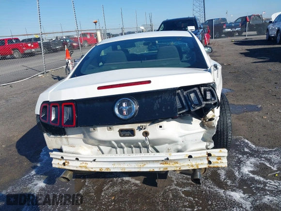 2013 Ford Mustang V6 with VIN 1ZVBP8AM6D5275902, listed as a IAAI auction lot 41750633 with 246,762 mi miles and . Bid and sale history available at DreamBid. Image 16.
