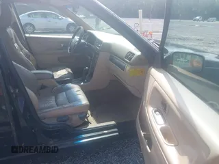 1999 Volvo S70 с VIN YV1LS55A8X2613644, выставлен на аукционе IAAI как лот 42435557 с пробегом 274 781 миль миль и . История ставок и продаж доступна на DreamBid. Изображение 5.