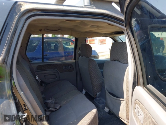 2001 Nissan Xterra XE with VIN 5N1ED28Y81C592808, listed as a IAAI auction lot 42674795 with 185,982 mi miles and . Bid and sale history available at DreamBid. Image 8.