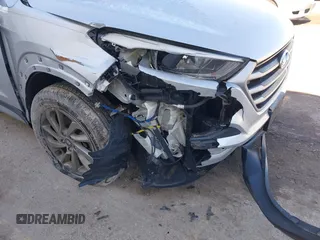 2017 Hyundai Tucson SE with VIN KM8J3CA46HU524316, listed as a IAAI auction lot 41742758 with 50,140 mi miles. Bid and sale history available at carsss.com. Image 6.
