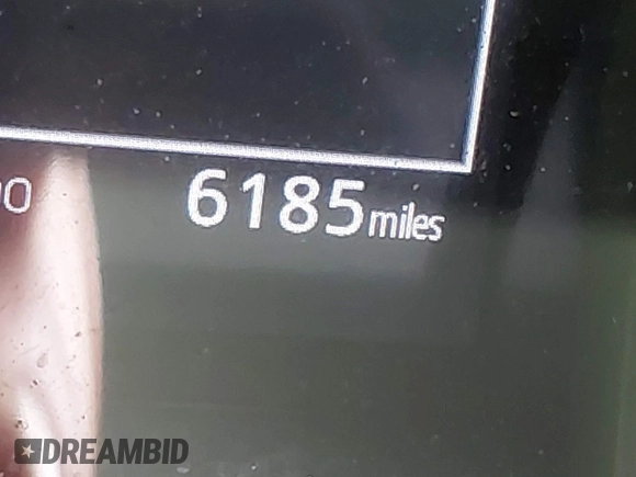 2024 Toyota Camry LE z VIN 4T1C11AK2RU879602, wystawiony jako IAAI lot #42162353 z przebiegiem 6 185 mil mil oraz . Historia ofert i sprzedaży dostępna na DreamBid. Obrazek 14.