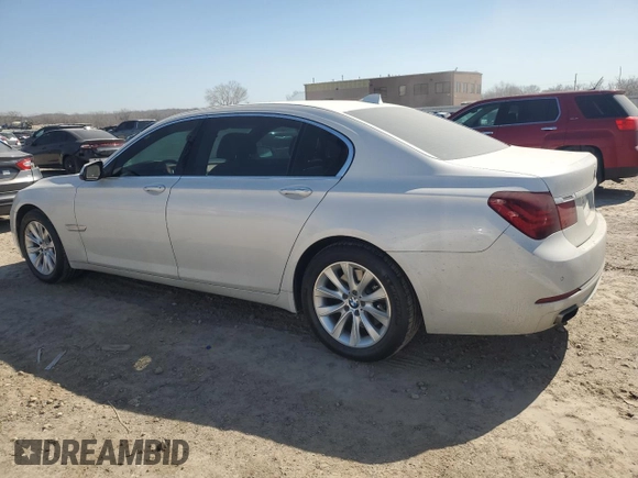 2015 BMW 7 Series 740Li with VIN WBAYE4C54FD947298, listed as a Copart auction lot 48323785 with 81,570 mi miles and Salvage Title. Bid and sale history available at DreamBid. Image 2.