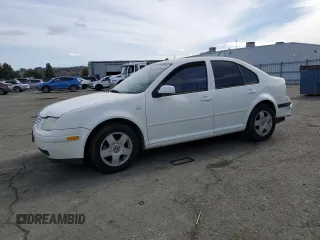 2002 Volkswagen Jetta GL с VIN 3VWRK69M52M024396, выставлен на аукционе Copart как лот 45539355 с пробегом 142 880 миль миль и Списание • Salvage title. История ставок и продаж доступна на DreamBid. Изображение 1.