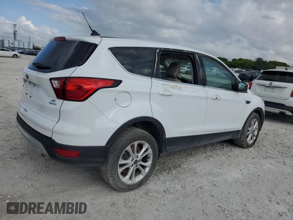 2019 Ford Escape SE z VIN 1FMCU0GD2KUB95892, wystawiony jako Copart lot #58071975 z przebiegiem Nie podano mil oraz Nie do naprawy • Non repairable. Historia ofert i sprzedaży dostępna na DreamBid. Obrazek 3.