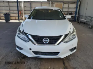 2017 Nissan Altima SR with VIN 1N4AL3AP7HN336807, listed as a Copart auction lot 52427995 with 131,029 mi miles and Clean Title. Bid and sale history available at DreamBid. Image 5.