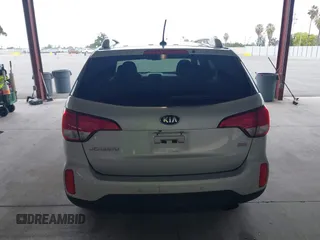 2015 Kia Sorento LX with VIN 5XYKT4A64FG589597, listed as a IAAI auction lot 42068816 with 107,948 mi miles. Bid and sale history available at carsss.com. Image 16.
