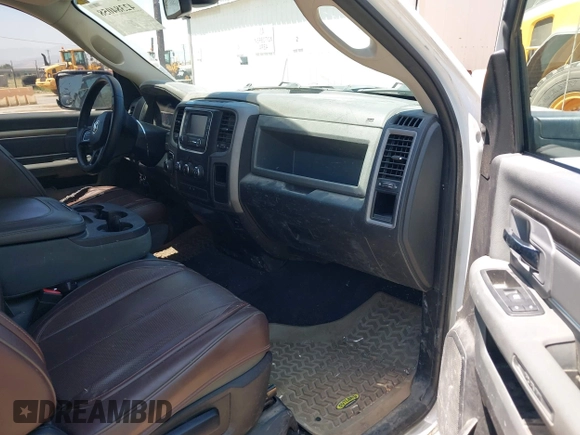 2016 Ram 1500 with VIN 3C6JR6DM0GG352213, listed as a IAAI auction lot 42384058 with 215,233 mi miles and . Bid and sale history available at DreamBid. Image 5.