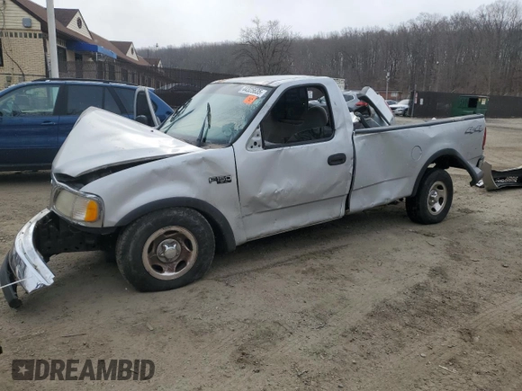 2000 Ford F-150 XL with VIN 1FTZF182XYNC17149, listed as a Copart auction lot 44325635 with Not provided miles and Salvage title. Bid and sale history available at DreamBid. Image 1.