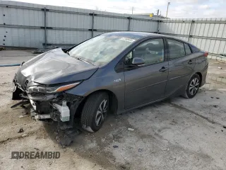 2017 Toyota Prius Plus z VIN JTDKARFP7H3047745, wystawiony jako Copart lot #42968605 z przebiegiem 130 131 mil mil oraz Szkoda całkowita • Salvage title. Historia ofert i sprzedaży dostępna na DreamBid. Obrazek 1.