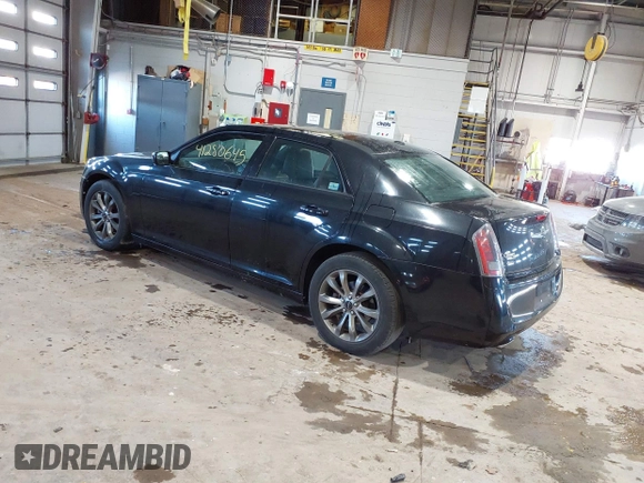 2014 Chrysler 300 with VIN 2C3CCAGG9EH273653, listed as a IAAI auction lot 41280645 with 82,125 mi miles. Bid and sale history available at carsss.com. Image 3.